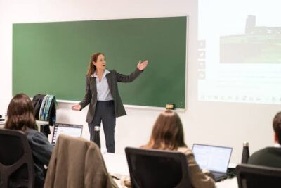 Máster en contratación pública y derecho administrativo avanzado